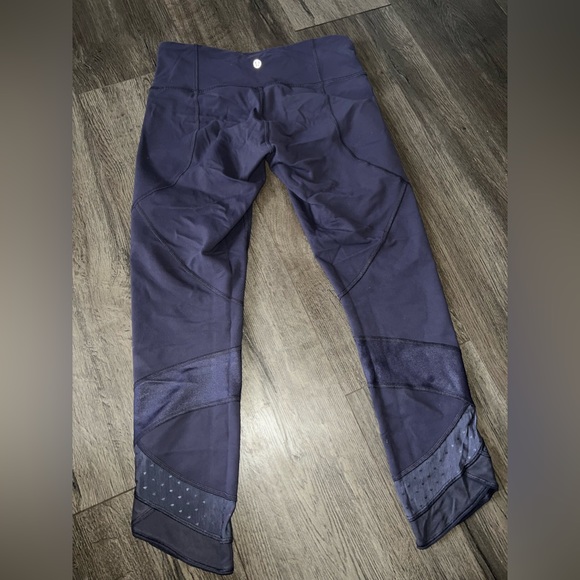 Lululemon leggings - Picture 3 of 3